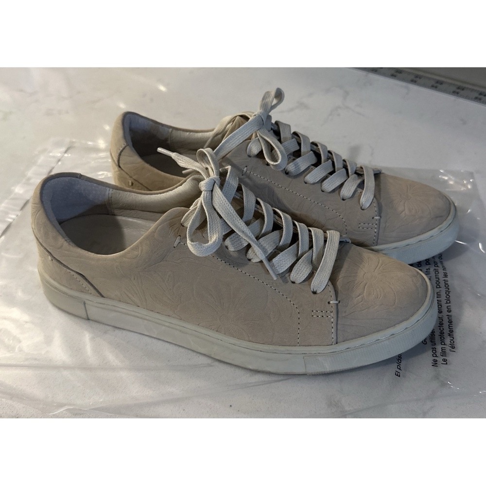 Frye Size 9M Embossed Lace Sneakers for Women Crafted from Soft Ivory Leather